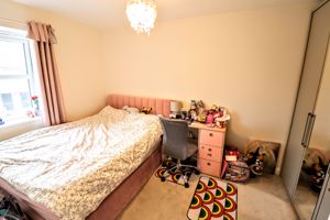 Bedroom- click for photo gallery